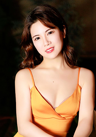Gorgeous member profiles: Xiaoqin from Shanghai, Asian member